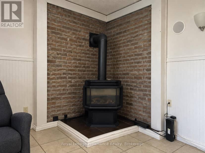 115 Nicholas Street — photo 19 of 32