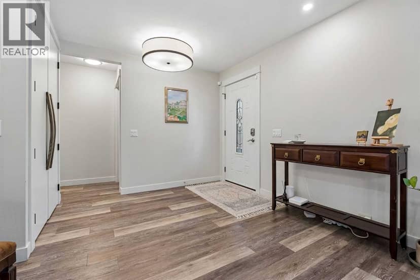 7120 8 Street NW, Calgary, photo 4