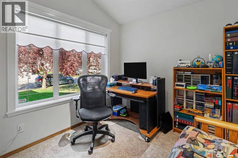 45 Panorama Hills Manor NW — photo 16 of 34