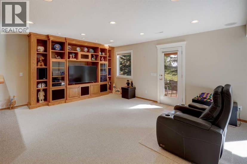 45 Panorama Hills Manor NW — photo 22 of 34