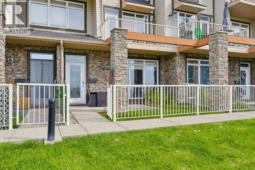 4, 117 Rockyledge View NW, Calgary, photo 2