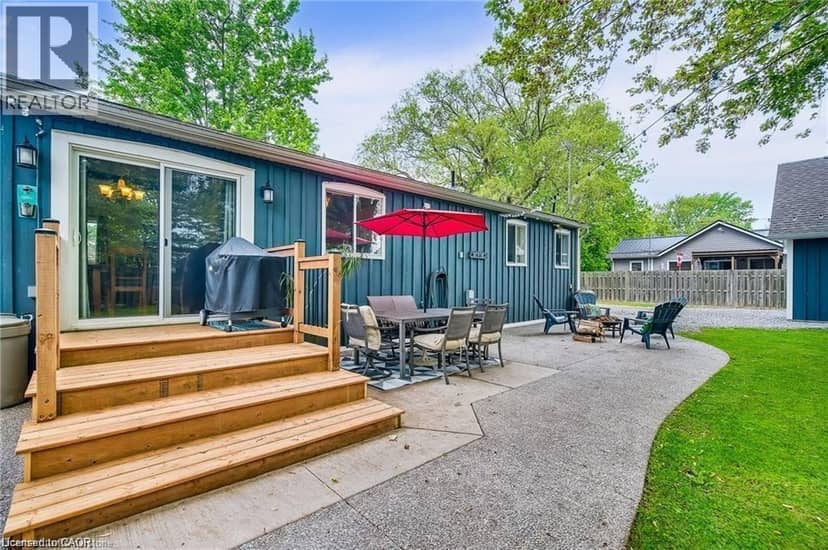 8 BEACH Road — photo 36 of 40