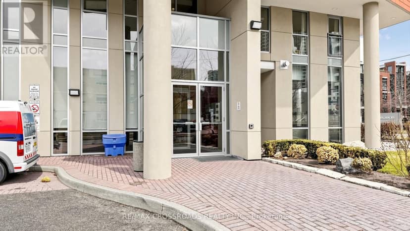 606 - 30 Canterbury Place, Toronto, photo 2