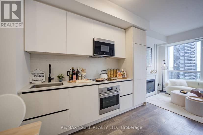 2708 - 108 Peter Street — photo 14 of 40