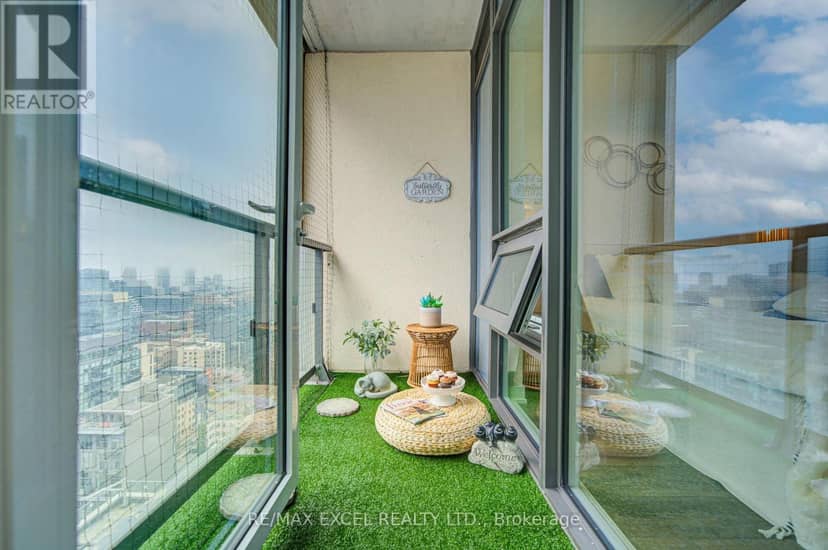2708 - 108 Peter Street — photo 37 of 40