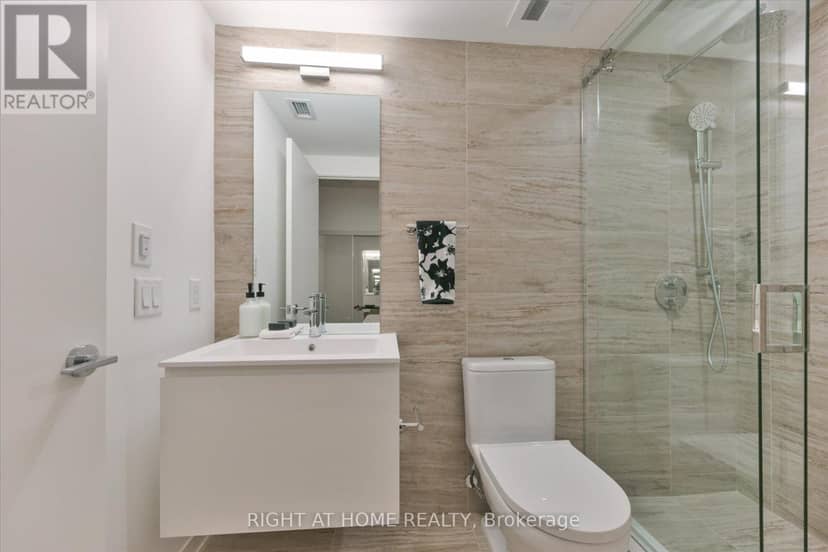 404 - 761 Queen Street E — photo 19 of 36