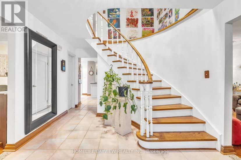 16 Roosevelt Drive, Richmond Hill, photo 4