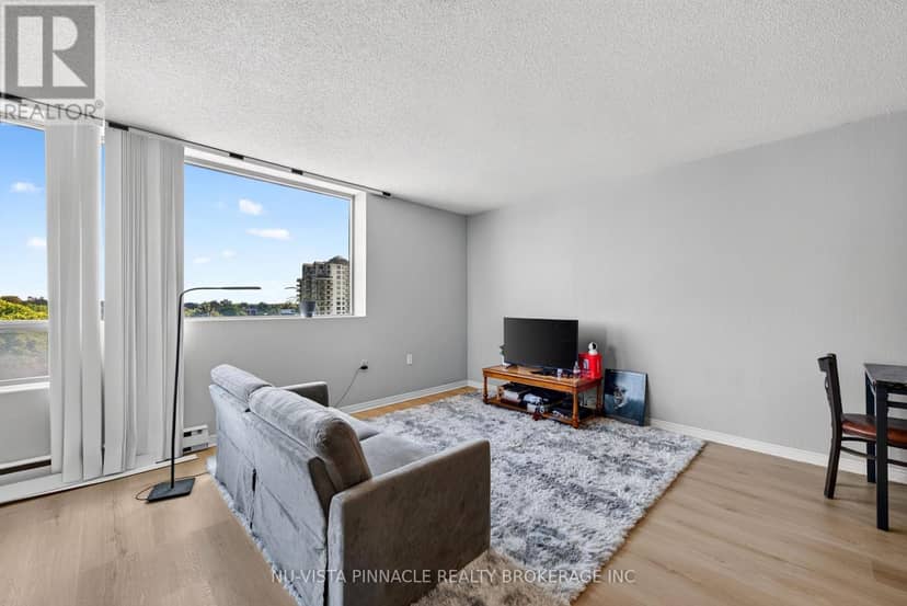 708 - 695 Richmond Street S — photo 23 of 40
