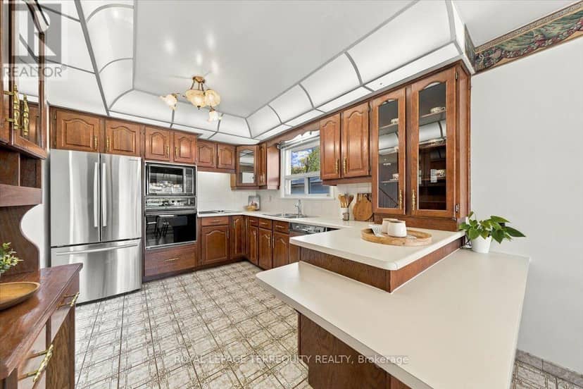 169 Grandravine Drive — photo 13 of 40