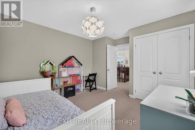 522 Woodbine Avenue — photo 34 of 40