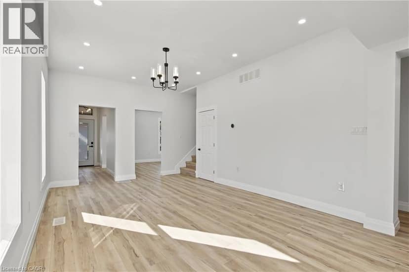 657 FRANCES Street — photo 13 of 40