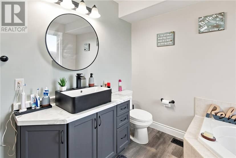 312 Braemore Cr — photo 31 of 33