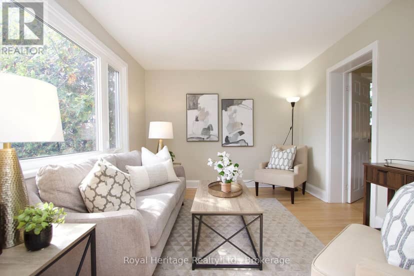 15 Russett Avenue — photo 11 of 18