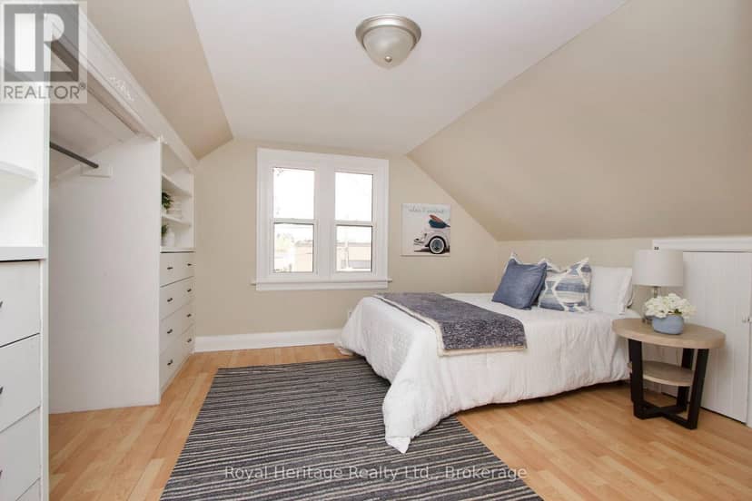15 Russett Avenue — photo 13 of 18