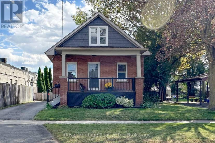 15 Russett Avenue, Oshawa, photo 2