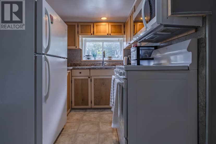 9 Farmdale Road — photo 11 of 15