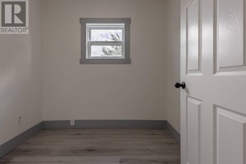 9 Farmdale Road — photo 10 of 15