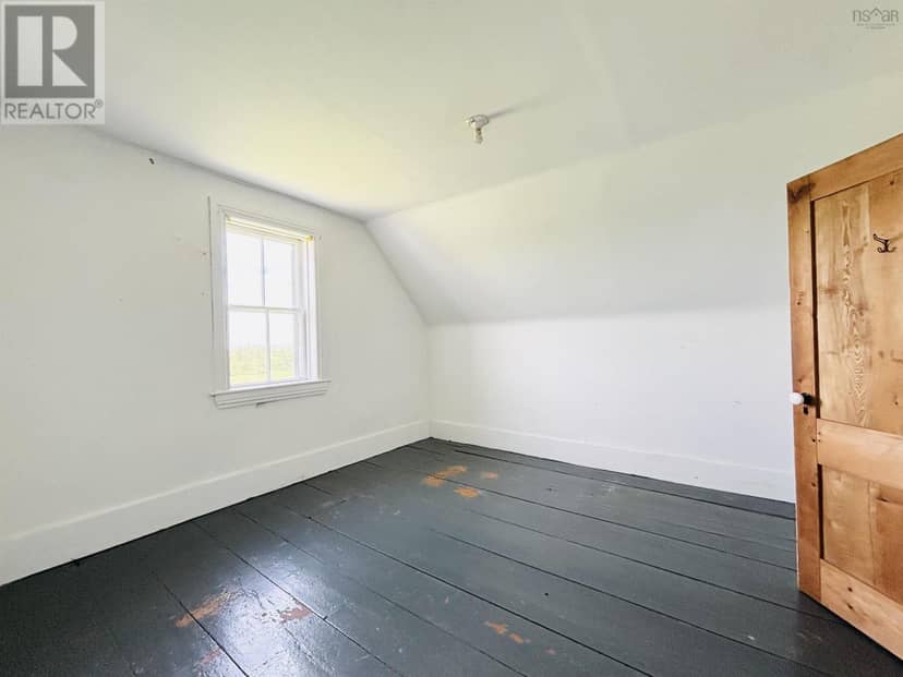 507 East Earltown Road E — photo 24 of 33