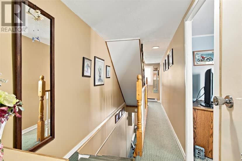 63 MERRYMEETING Road — photo 11 of 21