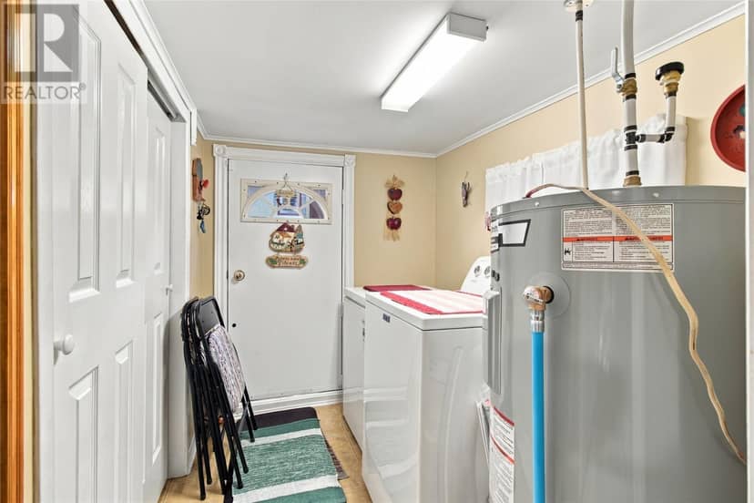 63 MERRYMEETING Road — photo 9 of 21