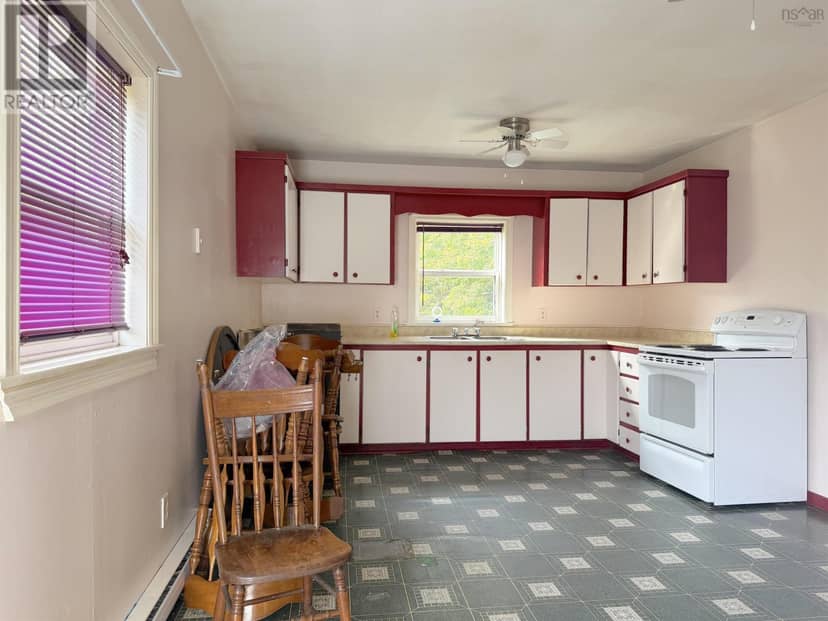 101 Millbrook Road — photo 10 of 40