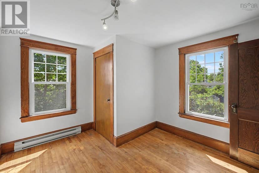 5 Warwick Street — photo 24 of 40