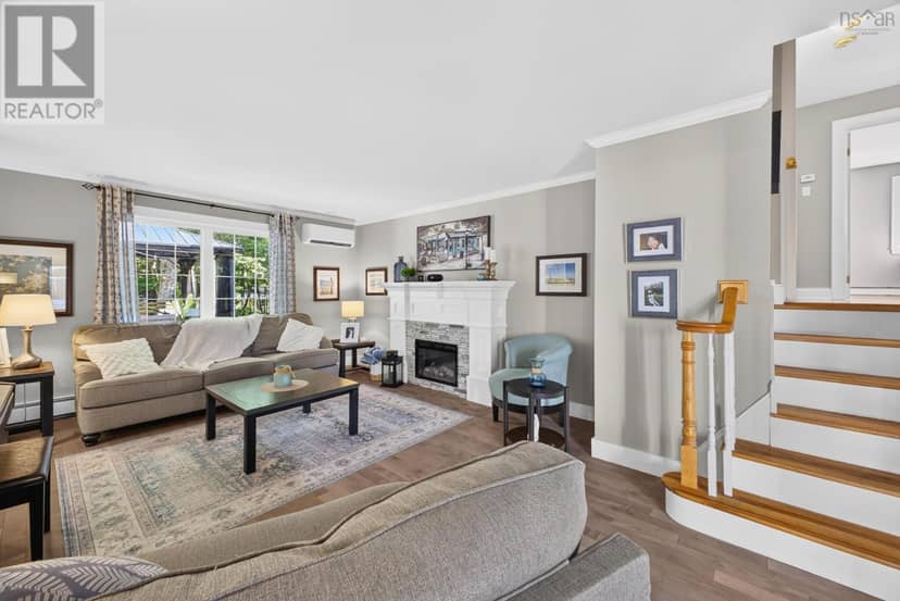 20 Somerset Drive — photo 13 of 40