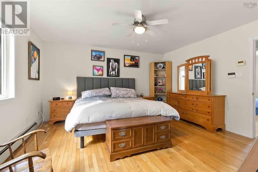 26 Castlewood Drive — photo 20 of 39