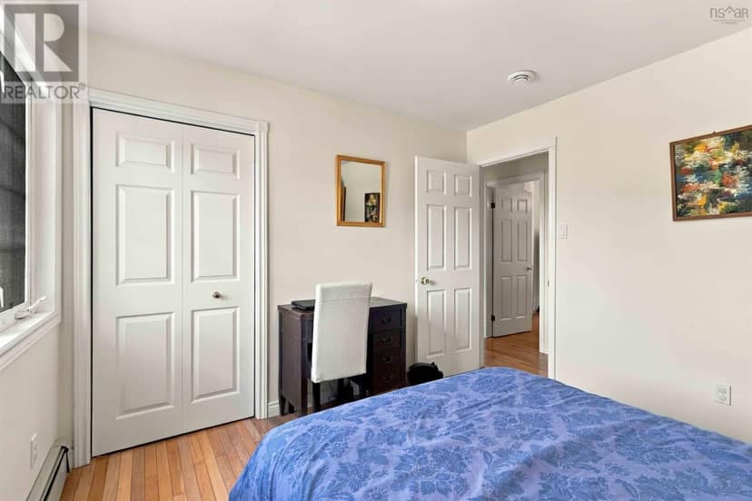 26 Castlewood Drive — photo 25 of 39