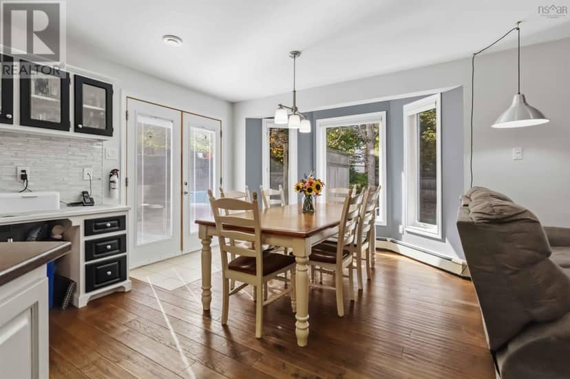 26 Castlewood Drive — photo 10 of 39