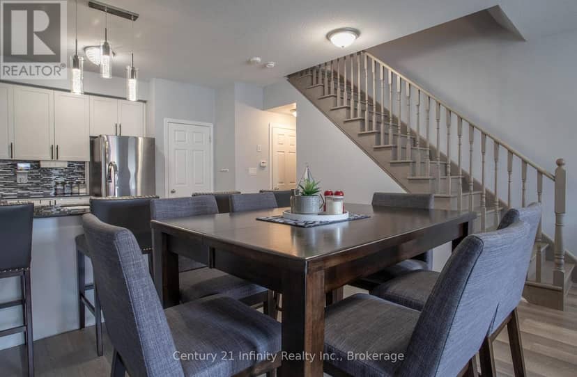 4 Dunsley Way, Whitby, photo 8