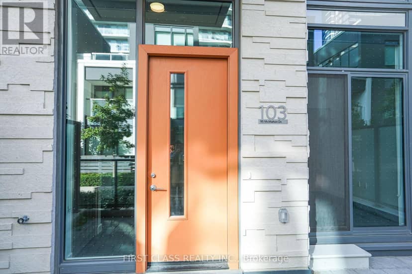 TH103 - 95 McMahon Drive, Toronto, photo 2