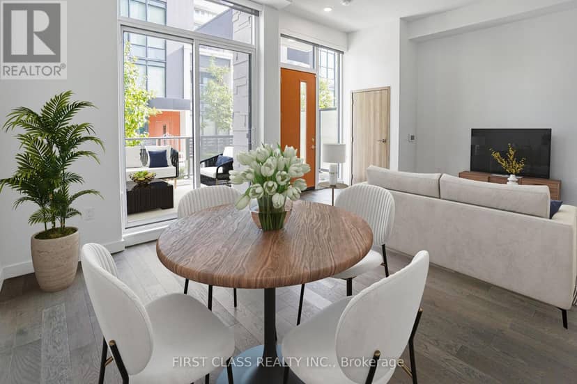 TH103 - 95 McMahon Drive, Toronto, photo 3