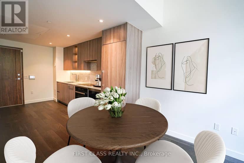 TH103 - 95 McMahon Drive, Toronto, photo 5