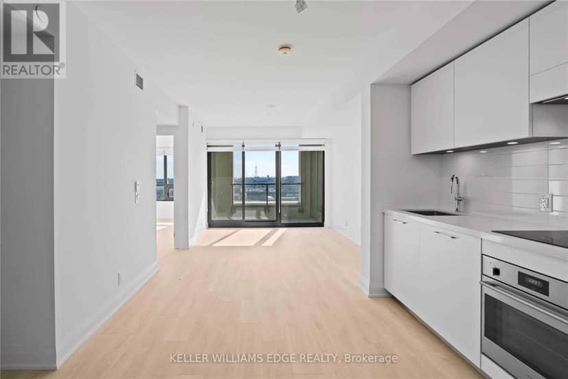 507 - 33 Frederick Todd Way, Toronto, photo 2