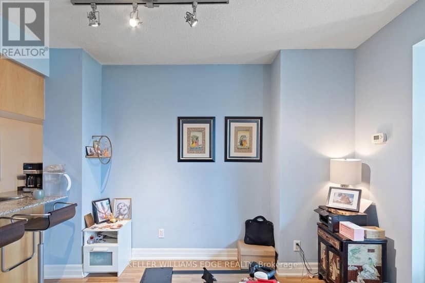 1408 - 8 Scollard Street — photo 14 of 26