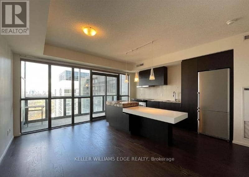 2809 - 101 Charles Street E — photo 3 of 19