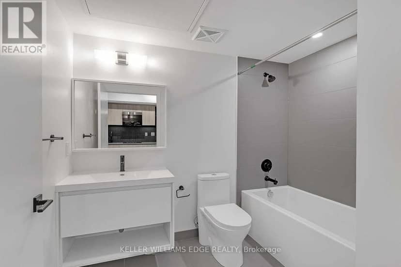 202 - 2 Augusta Avenue — photo 12 of 19