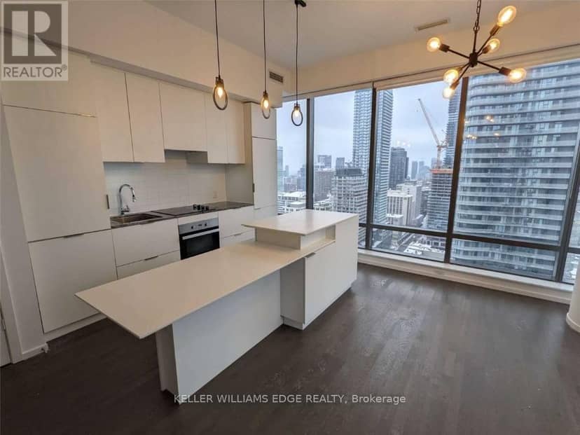 2605 - 5 St. Joseph Street — photo 4 of 25