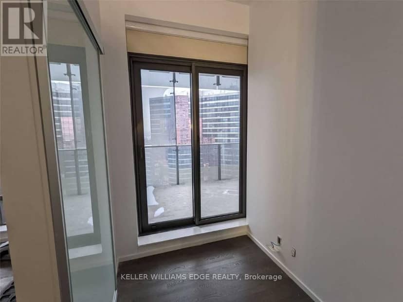 2605 - 5 St. Joseph Street — photo 8 of 25