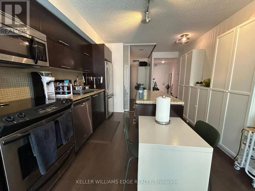 331 - 21 Nelson Street — photo 4 of 13
