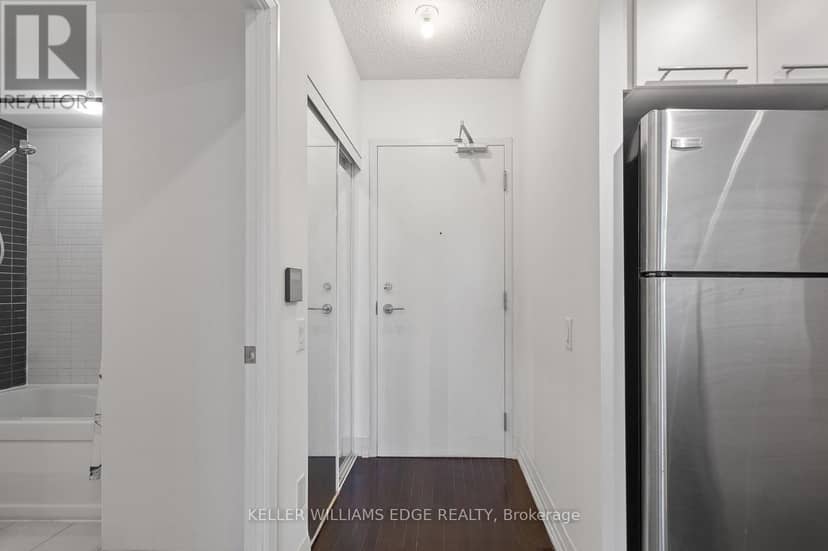 2308 - 25 Carlton Street — photo 2 of 17