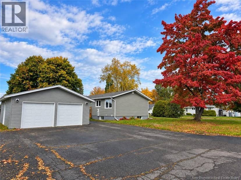 1211 Whelton, Bathurst, photo 3