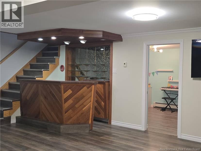 1211 Whelton — photo 33 of 40