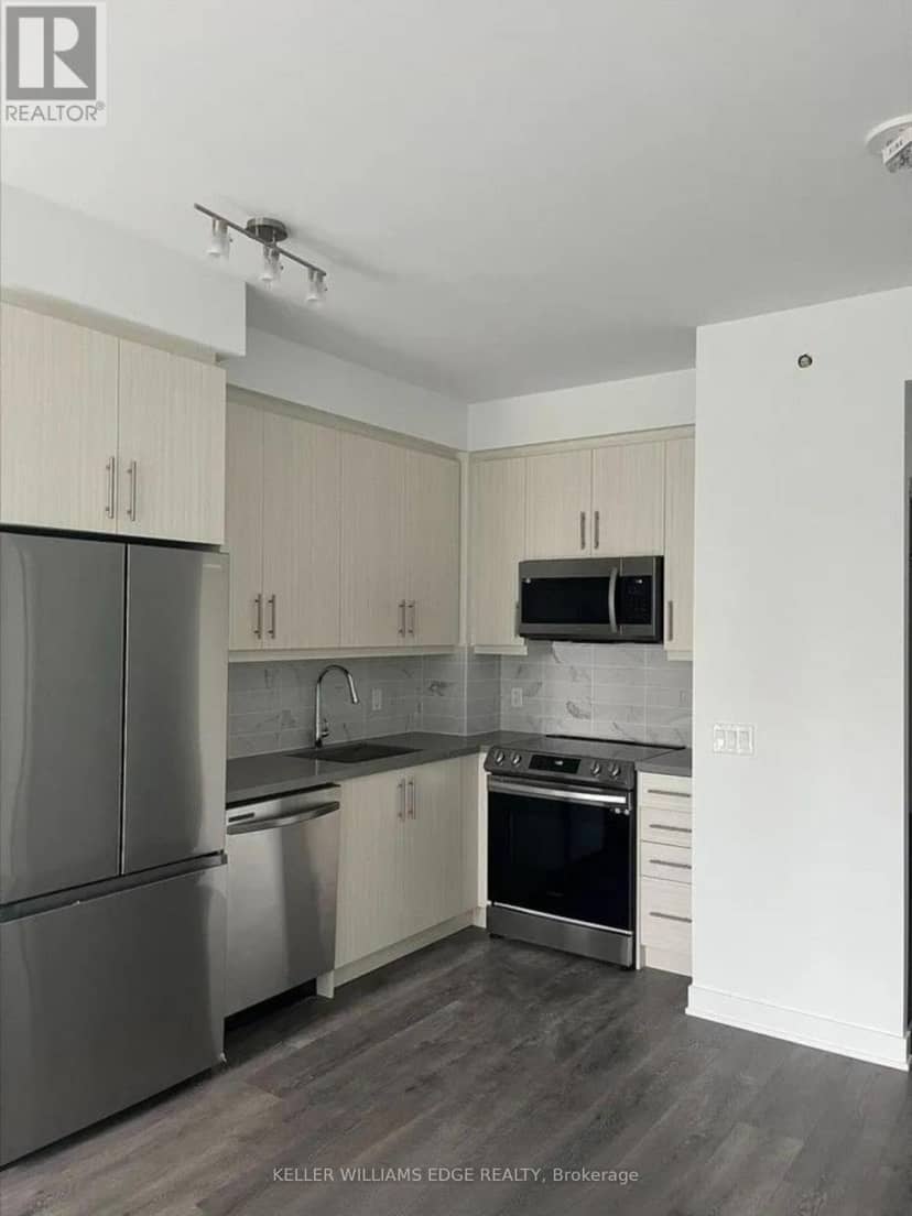 401 - 105 Oneida Crescent — photo 3 of 13