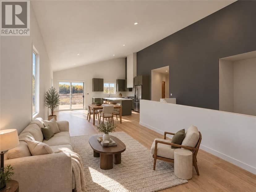 39 WILSON Street, Little Current, photo 2