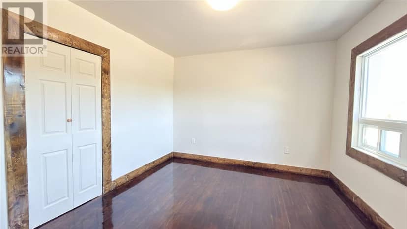 485 Lorne Street — photo 9 of 22