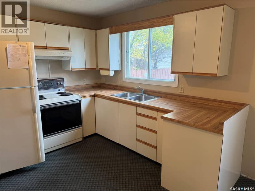 815 I Avenue S — photo 11 of 28