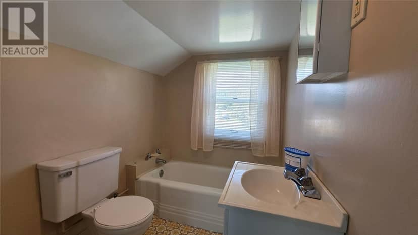 143 Bayview Street — photo 31 of 36