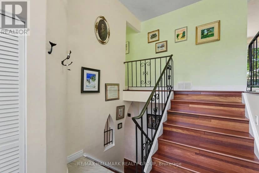 26 Whippoorwill Drive, Ottawa, photo 6